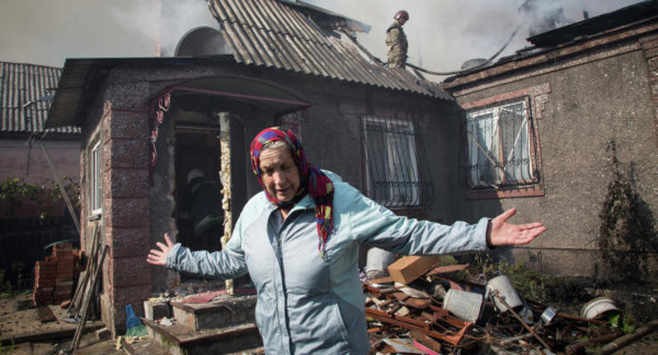 В Донецке обстрелы привели к пожарам и обесточиванию ряда районов