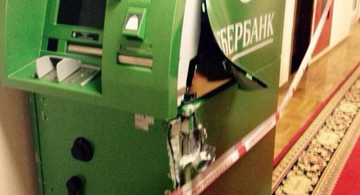 В Госдуме ограбили банкомат (фото)