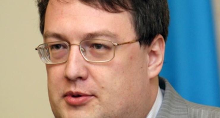 Антон Геращенко: Полторак примет решения, чтобы никто в армии не замерз