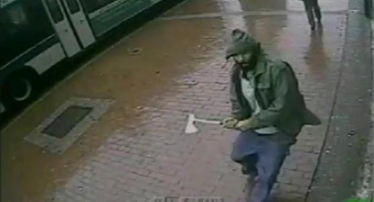 Полиция назвала мужчину с топором в Нью-Йорке террористом