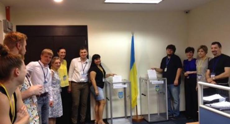 Первые заграничные избирательные участки открылись на выборах в Раду