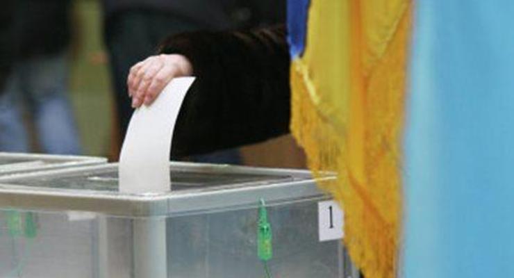 В Артемовске члены избиркома испортили все бюллетени для голосования
