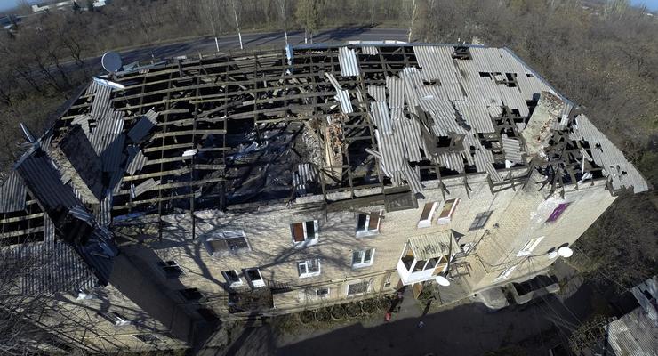 В Донецке после обстрелов уничтожен рынок и разрушены жилые дома
