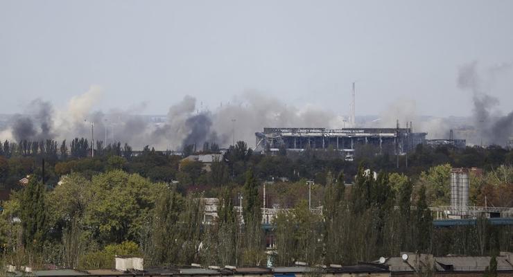 Силовиков обстреливают в Донецком аэропорту и на Бахмутке