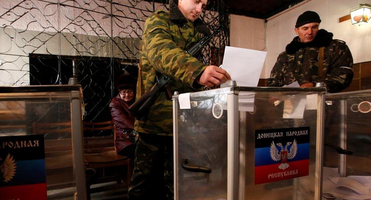 Вооруженные "выборы". Фотообзор голосования в ДНР и ЛНР
