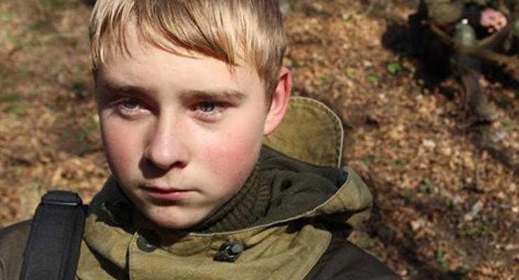 ДНР открыто вербует на войну детей, дает им звания лейтенантов (видео)