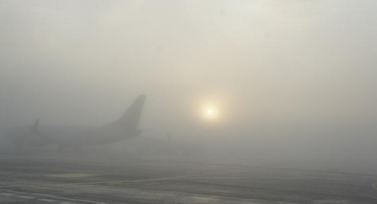 В аэропорту "Киев" задерживаются рейсы из-за тумана