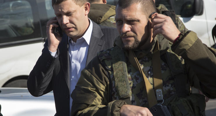 Сепаратисты заявляют об обстреле главы ДНР Захарченко в аэропорту Донецка