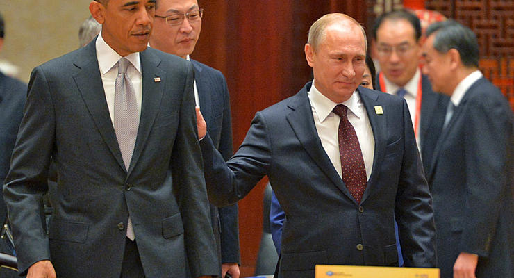 День в фото: Путин похлопал Обаму, сепаратисты похвастались техникой