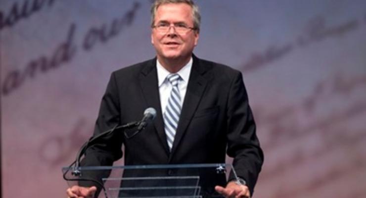 Джордж Буш призвал младшего брата принять участие в выборах президента США