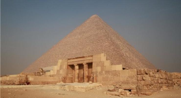 Трех немцев осудили за разграбление пирамиды Хеопса