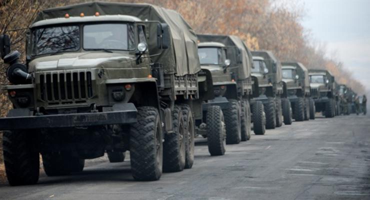 ОБСЕ зафиксировала три колонны военной техники на Донбассе