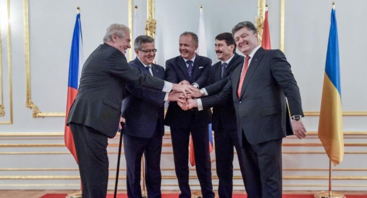 Глава Чехии: Порошенко войдет в историю как президент мира