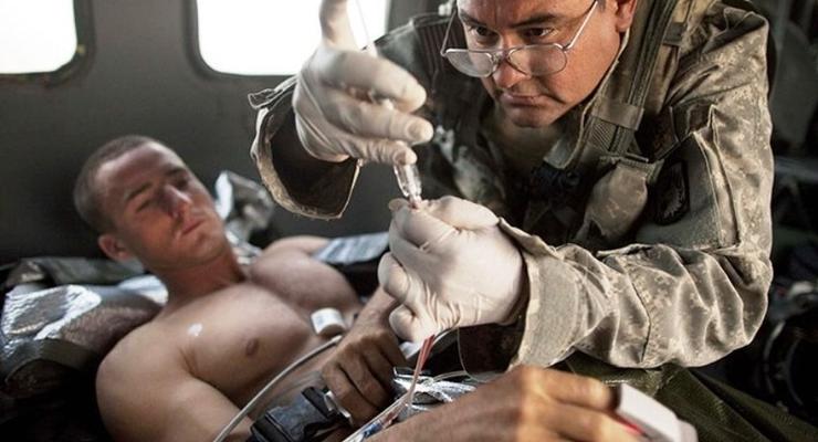 В Украине всех медиков предлагают сделать военнообязанными