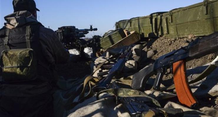 За сутки позиции силовиков обстреляли 70 раз - штаб АТО
