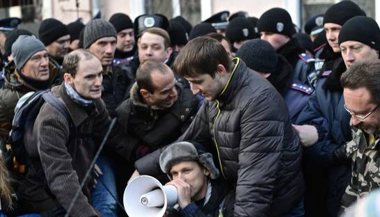 Милиция объяснила, почему снесла палатку Евромайдана в Одессе