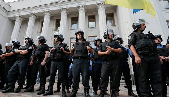 Милиционерам выдадут новые удостоверения