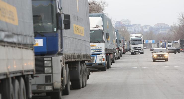 На Донбасс отправят усиленную гуманитарную помощь