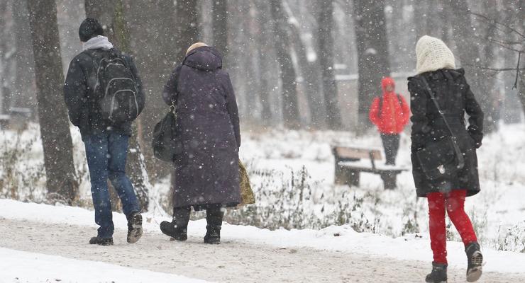 Пробки в Киеве: снегопады парализовали столицу