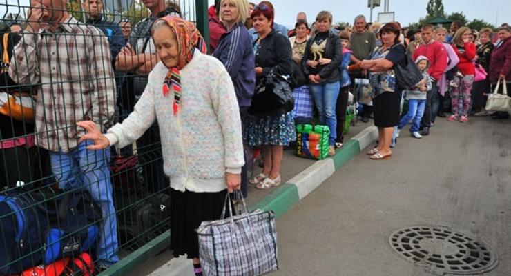 Количество переселенцев в Украине превысило полмиллиона человек