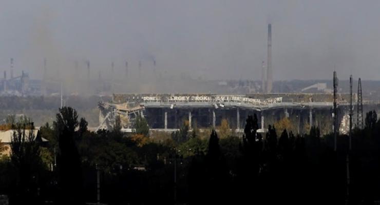 В Донецке пытаются договориться о прекращении штурма аэропорта