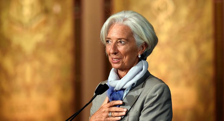 Падение цены на нефть несет угрозу для России - глава МВФ