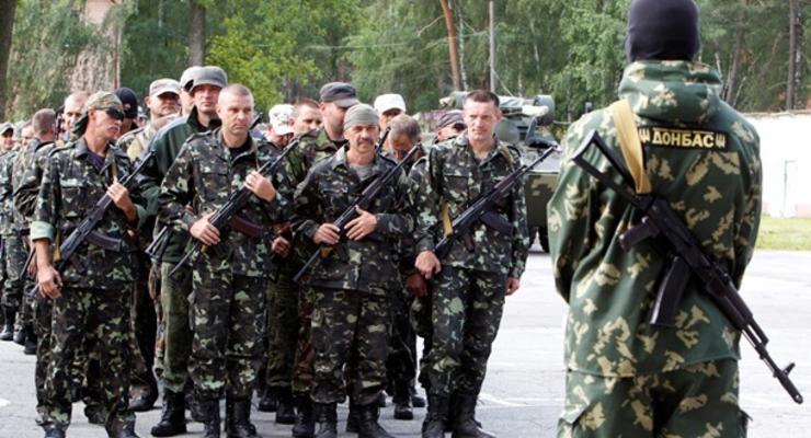 Порошенко пообещал иностранным бойцам АТО украинское гражданство