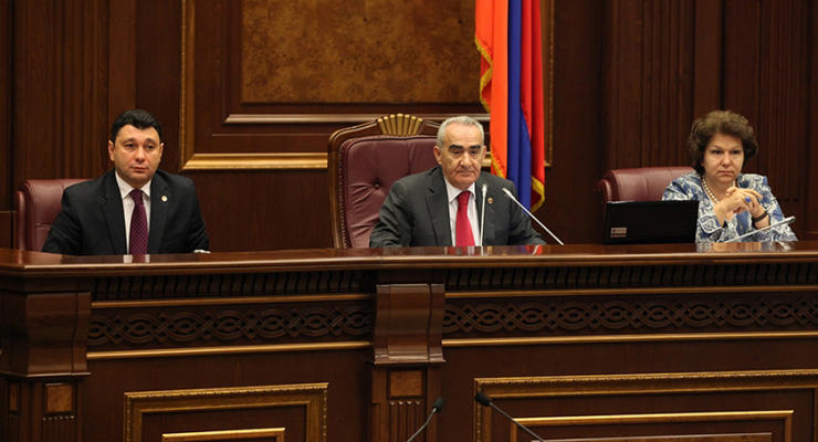 Парламент Армении ратифицировал договор о вступлении в ЕАЭС