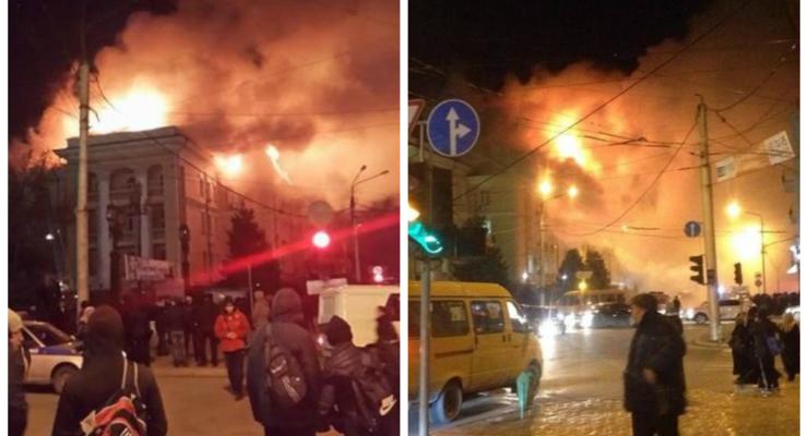 В столице Дагестана горит управление ФСБ