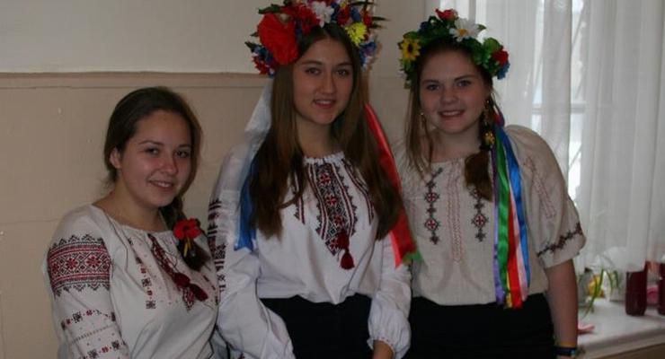 На школьной ярмарке в Николаеве угощали "кровью российских младенцев"