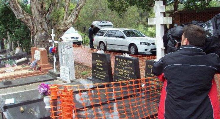 В Австралии на русском кладбище разрушили десятки могил