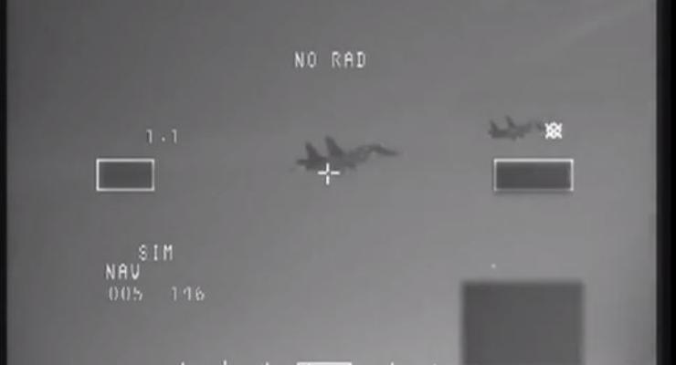 НАТО опубликовало видео перехвата российских истребителей