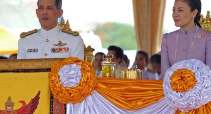 Супруга кронпринца Таиланда отказалась от титула