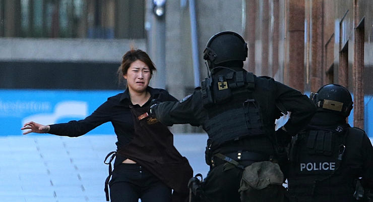 Захват заложников в кафе в Сиднее: фото с места событий