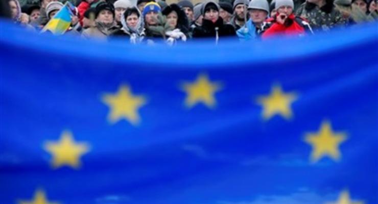 Совет ЕС-Украина выступил за безвизовый режим для краткосрочных поездок