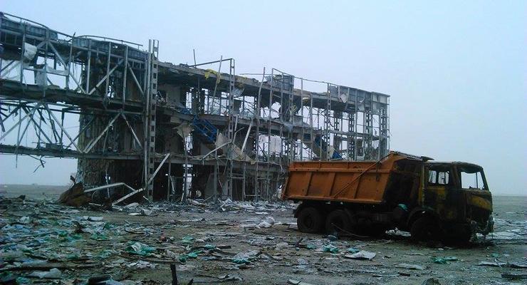 "Киборги" показали руины донецкого аэропорта