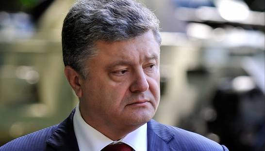 Порошенко обещает экономический рост с 2016 года