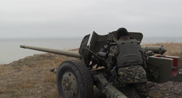 "Тишина" в Донбассе: артдуэли и перестрелки продолжаются