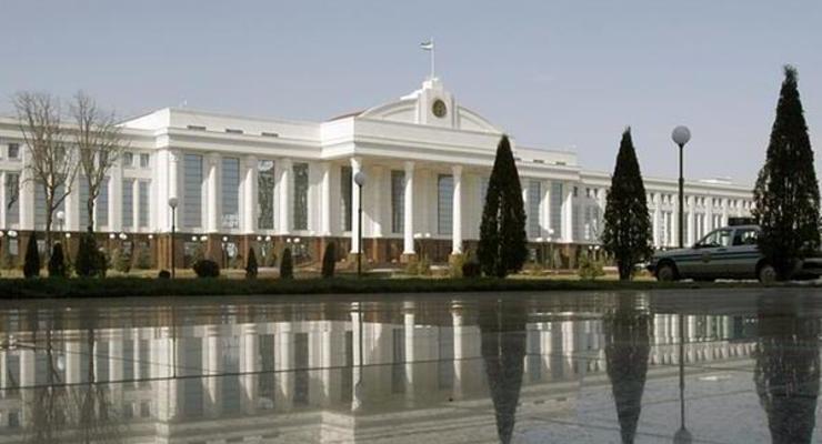 В Узбекистане начались парламентские выборы