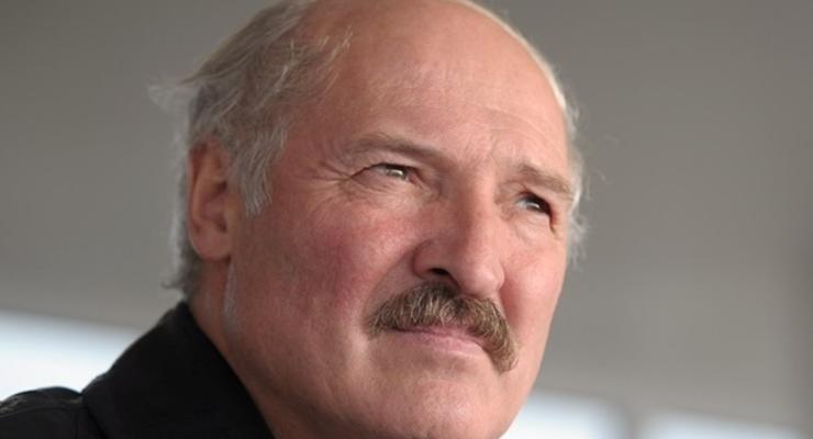 Лукашенко вылетел в Киев на переговоры с Порошенко