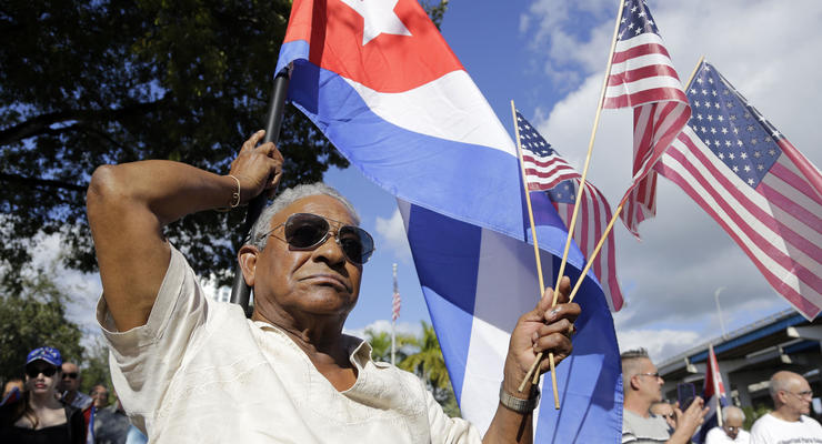 В Майами прошли протесты против сближения Кубы с США