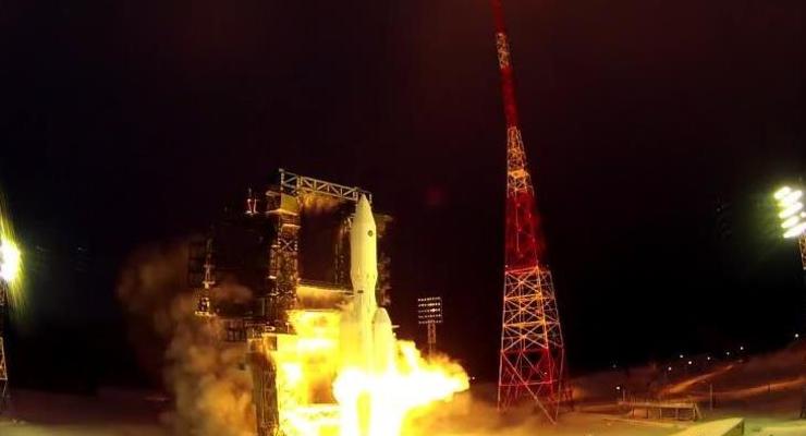 В России впервые запустили тяжелую ракету-носитель Ангара