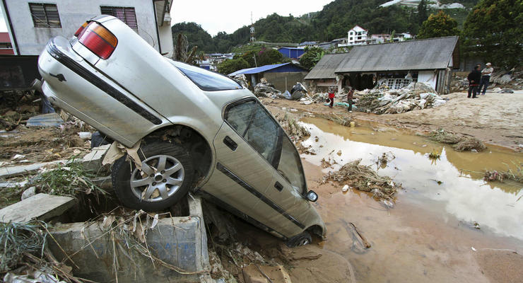 Из-за наводнения в Малайзии эвакуированы 60 тысяч человек