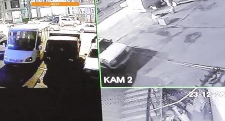 Взрыв в центре Одессы: обнародовано видео с камер наблюдения