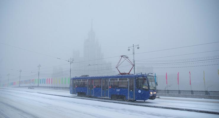 В Москве из-за снегопада задержаны более 130 авиарейсов