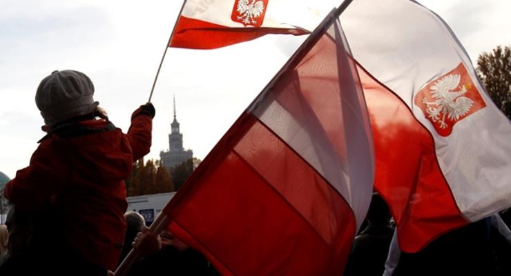 Варшава пока не будет эвакуировать своих граждан с Донбасса