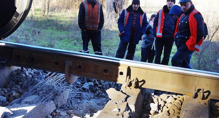 Террористы показали видео, как они взрывали поезд под Одессой