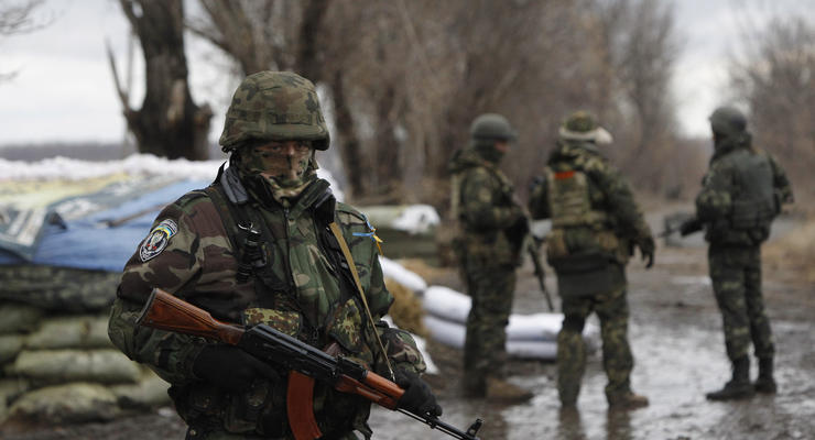 Порошенко признал, что на Донбассе есть риск "замораживания конфликта"