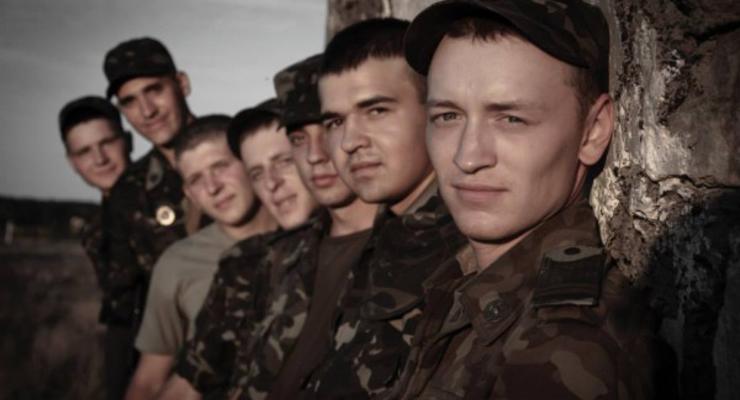 В Украине 17-летних юношей начали ставить на воинский учет