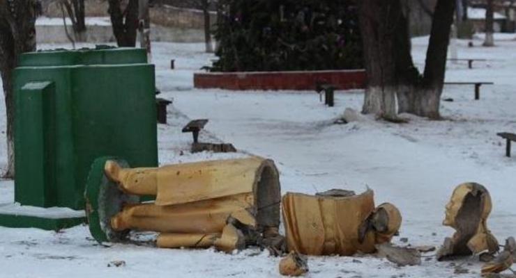 В Одесской области снесли еще один памятник Ленину